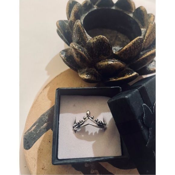 Boho silver crown RING - Picture 1 of 7